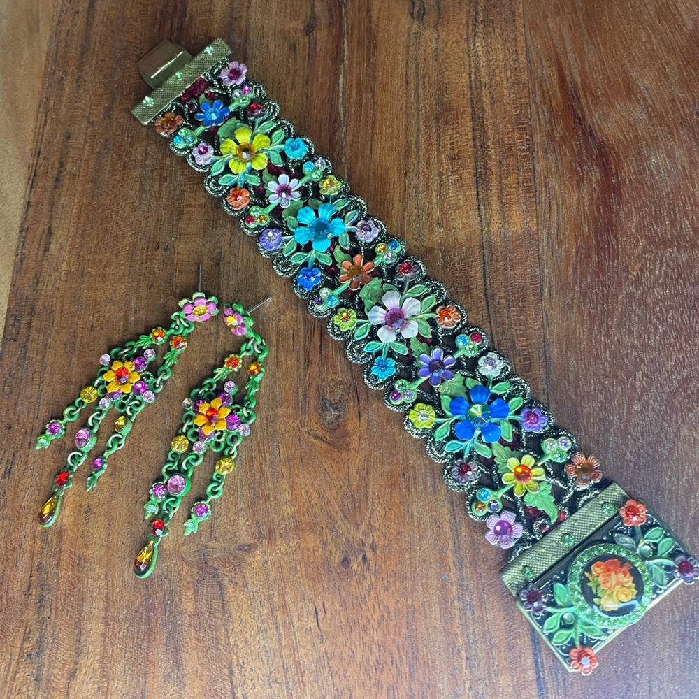 Michal Negrin set